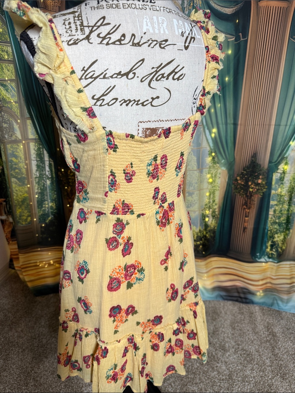 Urban Outfitters Size M Yellow Floral Smocked Midi Dress - Picture 3 of 9